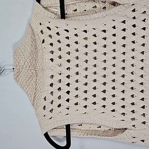 Max Studio Kids Crochet Vest Cardigan Size Girl 10-12 or L - Picture 7 of 9